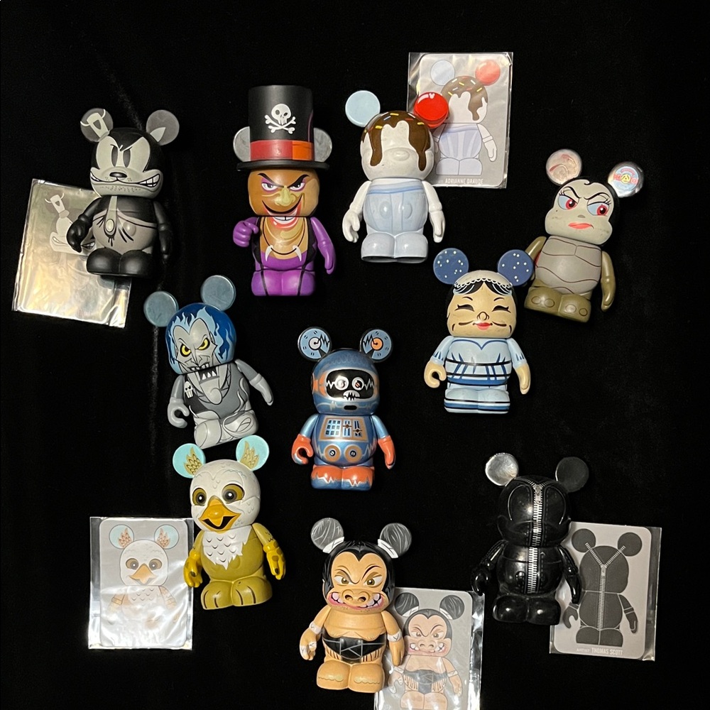 Disney Vinylmation Action Figures Set - Black, Gray, Blue, Red